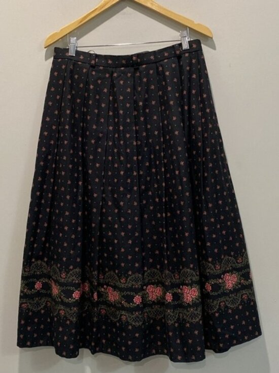 Dresses & Skirts - Vintage Original Alpen Trachten Pleated Black Skirt full A-Line Size large 44